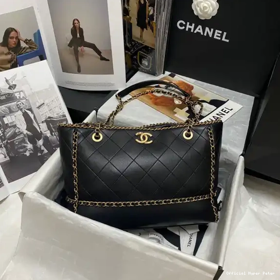 Hyper Peter SHOPPING BAG CHANEL 0520